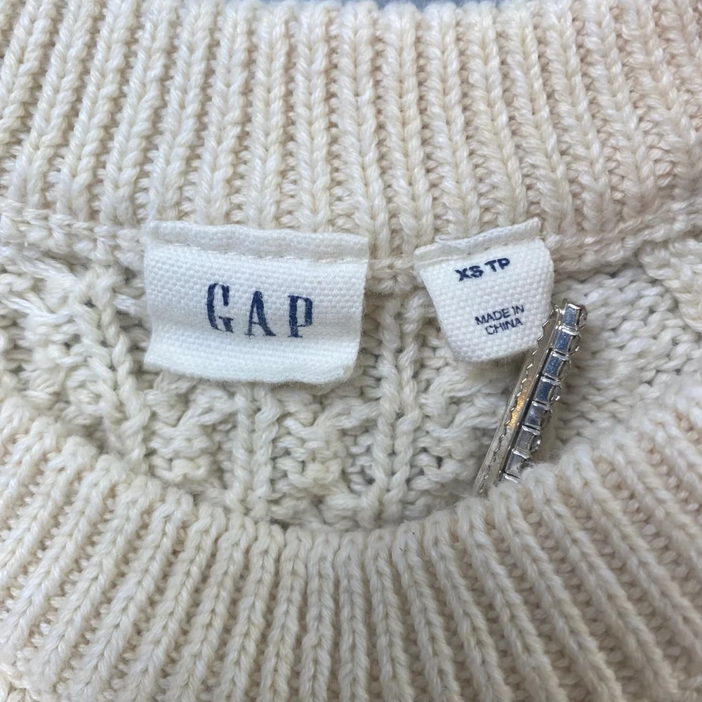 GAP Cable Knit Sweater Cream Womens XS Cottagecore Fisherman 3D Knit Heritage - Picture 4 of 13